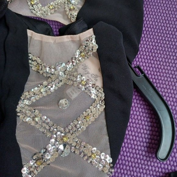 Way-In Dress - Picture 9 of 11